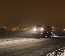 Van’da 53 yerleşim yerinin yolu ulaşıma kapandı