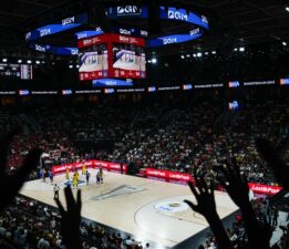 Basketbolda maçlar 14 salonda oynanacak