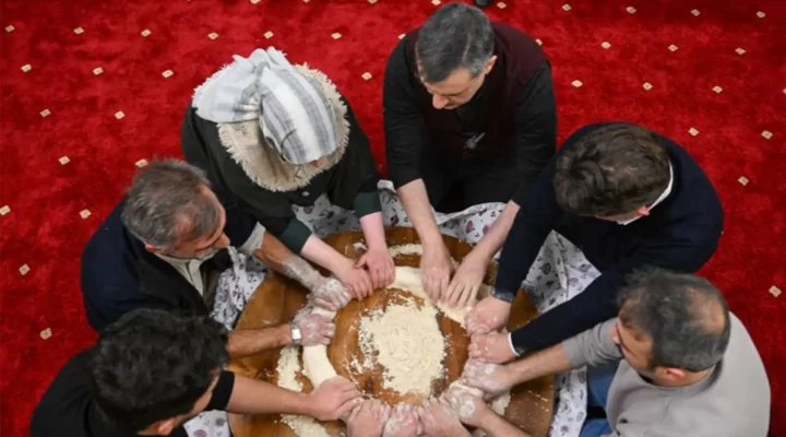 Vali Mustafa Çiftçi, Yazıpınar Köyü’nde Tel Helvası Geleneğine Eşlik Etti